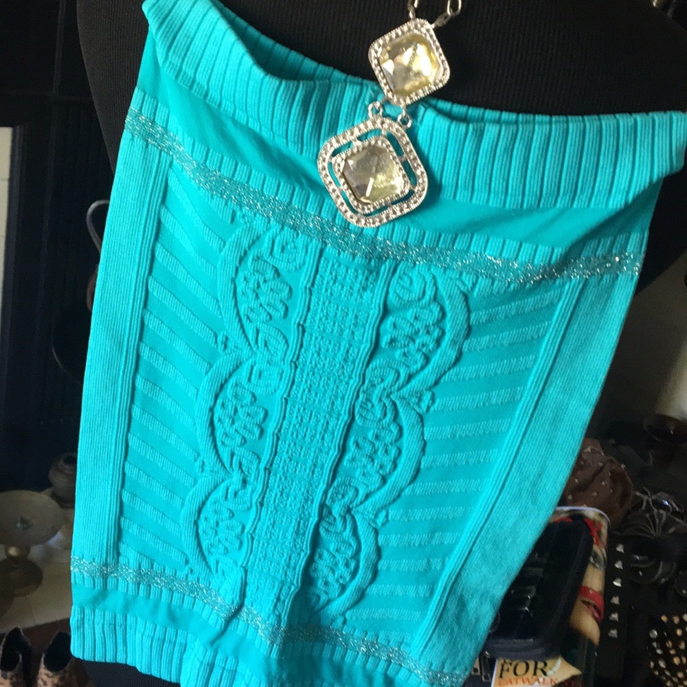 Women’s summer top 🦋 - Picture 3 of 3
